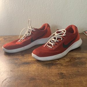 Nike Men’s running shoe